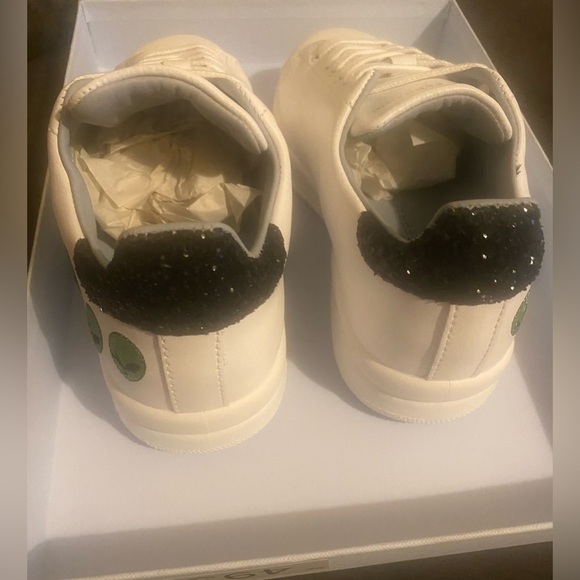 Chiara Ferragni Roger Sneakers in Alien - Picture 4 of 8